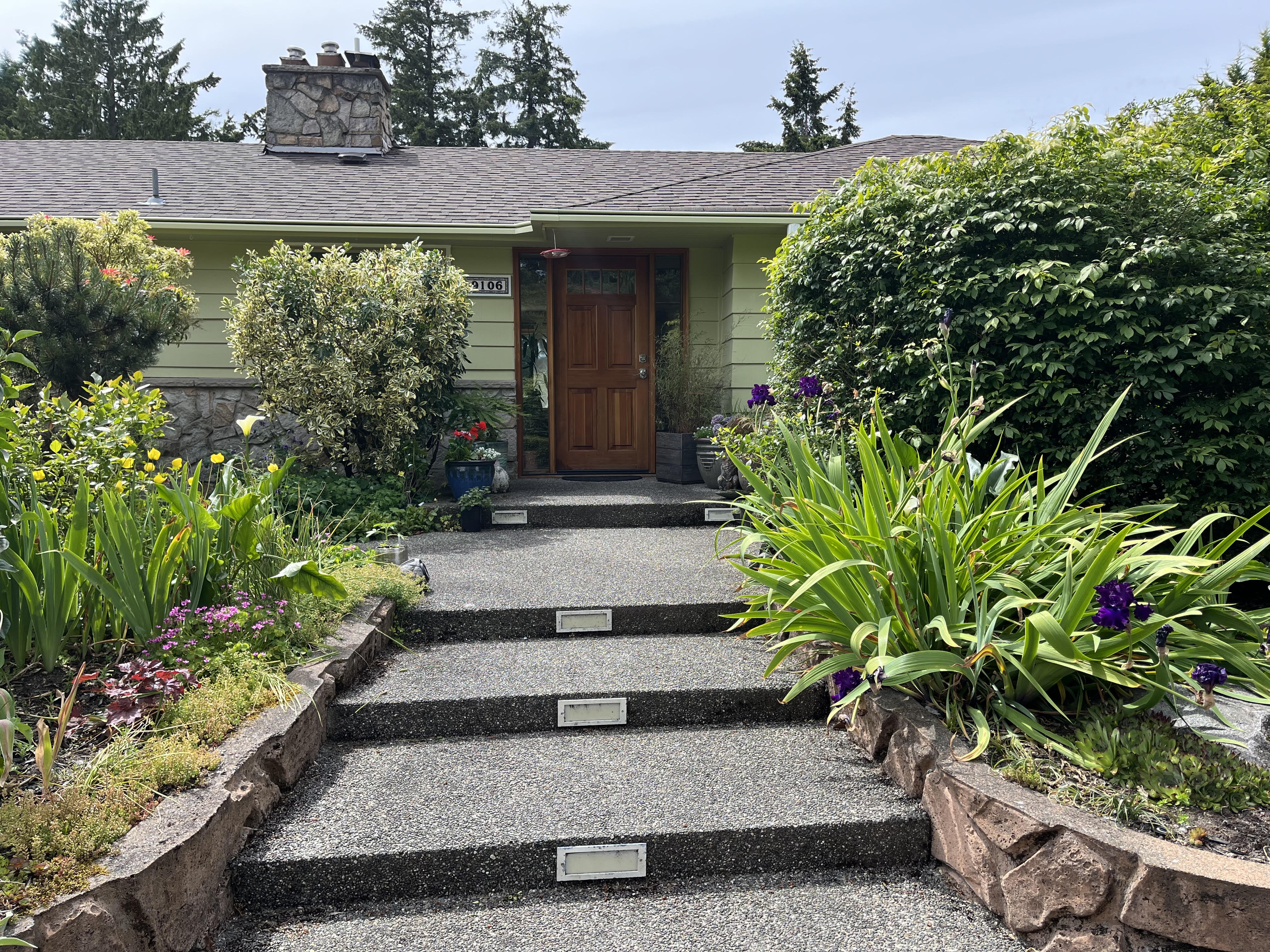 20240613-232746171-ac13-0a507aba6cce_outside front door.jpg